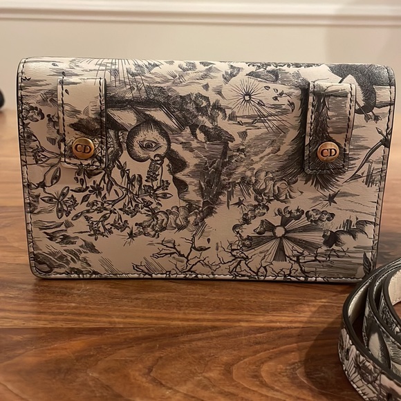 Christian Dior Calfskin Jardín Natural Print Saddle Belt Bag Latte Multicolor - Picture 7 of 16